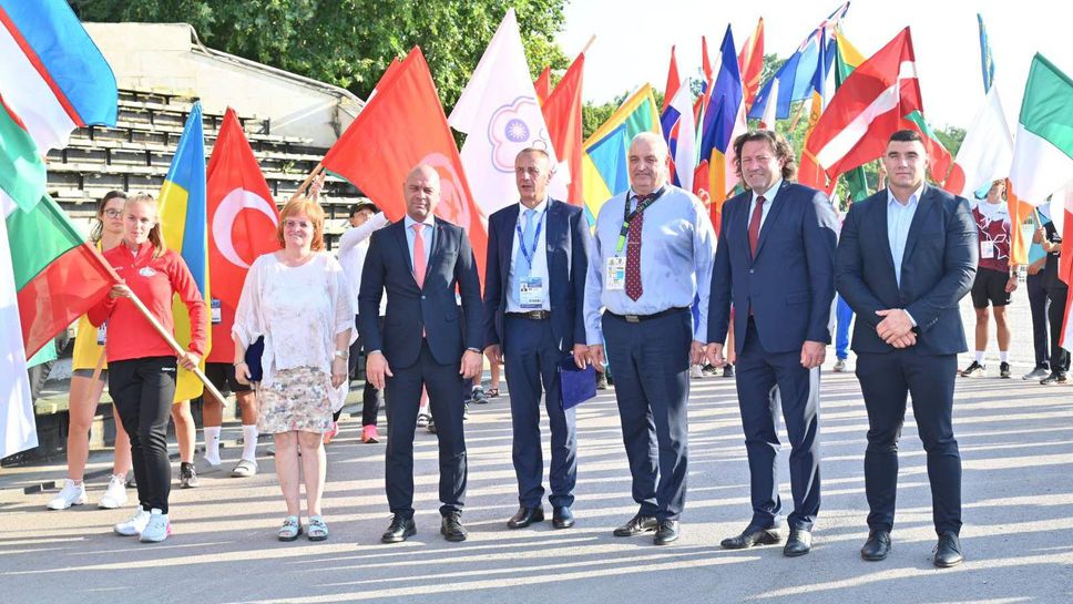 Президентът на Международната федерация по кану-каяк откри Световното първенство за младежи, юноши и девойки в Пловдив