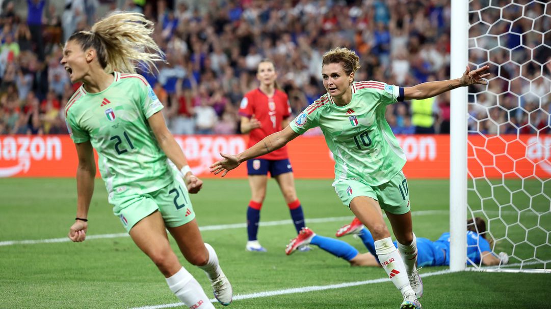 Късен гол класира Италия на 1/2-финал на Евро 2025 за жени