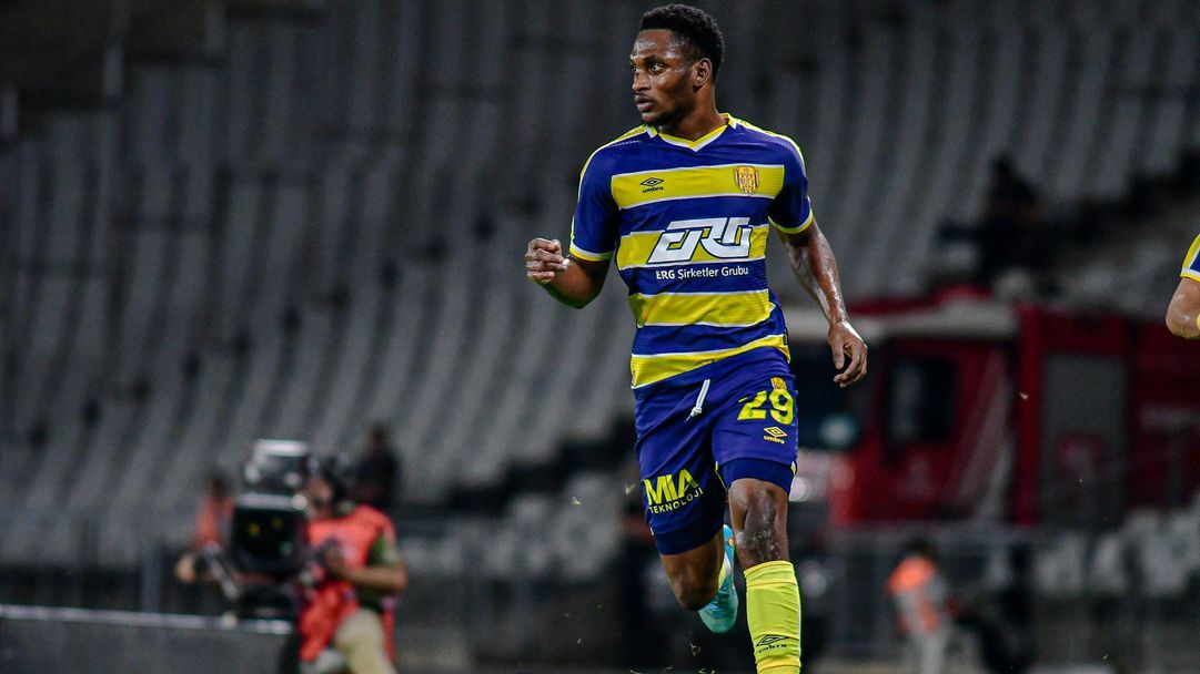 Левски преговаря с национал на Ямайка