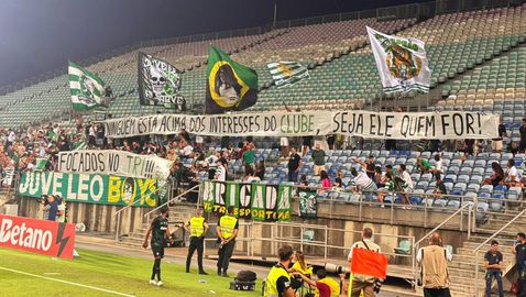  Феновете на Спортинг демонстрираха какво мислят за Гьокереш 