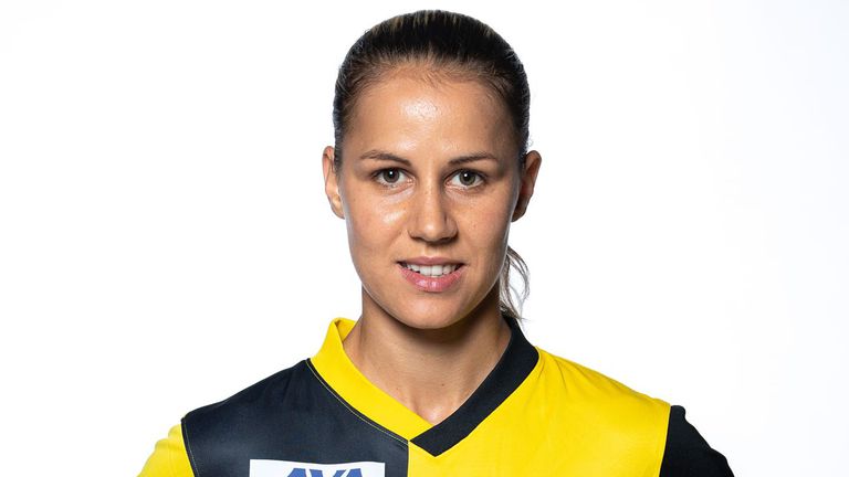 Симона Петкова е №1 в женския футбол