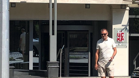  Стойчо Младенов договаря с ЦСКА 1948 