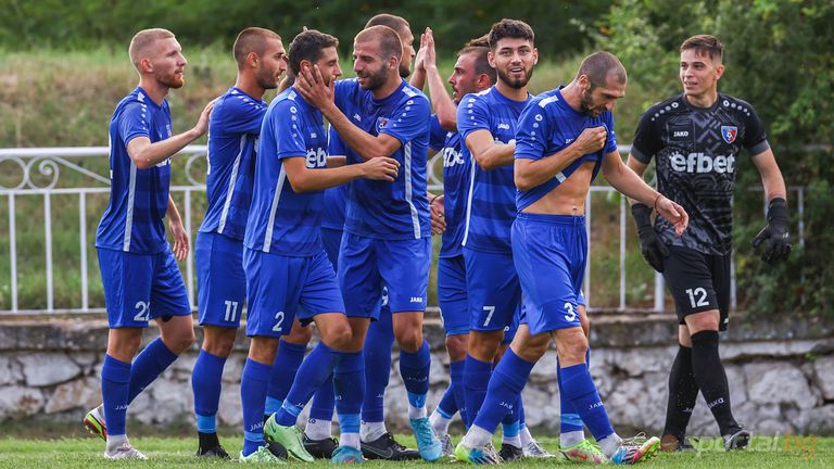 Струмска слава се наложи над дублиращия отбор на Ботев (Пловдив)