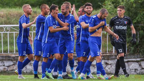 Струмска слава се върна на върха във Втора лига след бой над дубъла на Ботев (Пловдив)