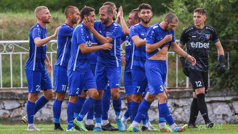 Втородивизионният тим на Струмска слава разпиля с 6 0 Светкавица Търговище