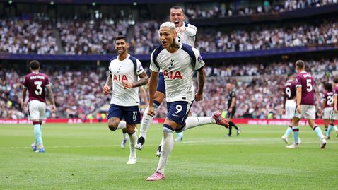 Тотнъм с летящ старт в Премиър лийг, Ричарлисон с красиви голове