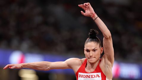 Габриела Петрова остана извън финала в тройния скок на Световното