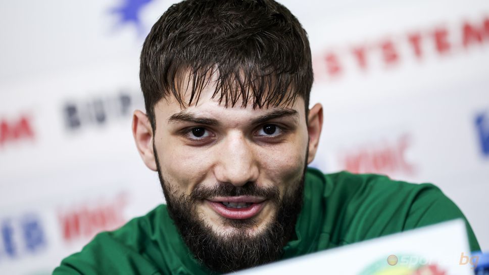 Сребърният медалист от Световното първенство по бокс в Ливърпул Рами