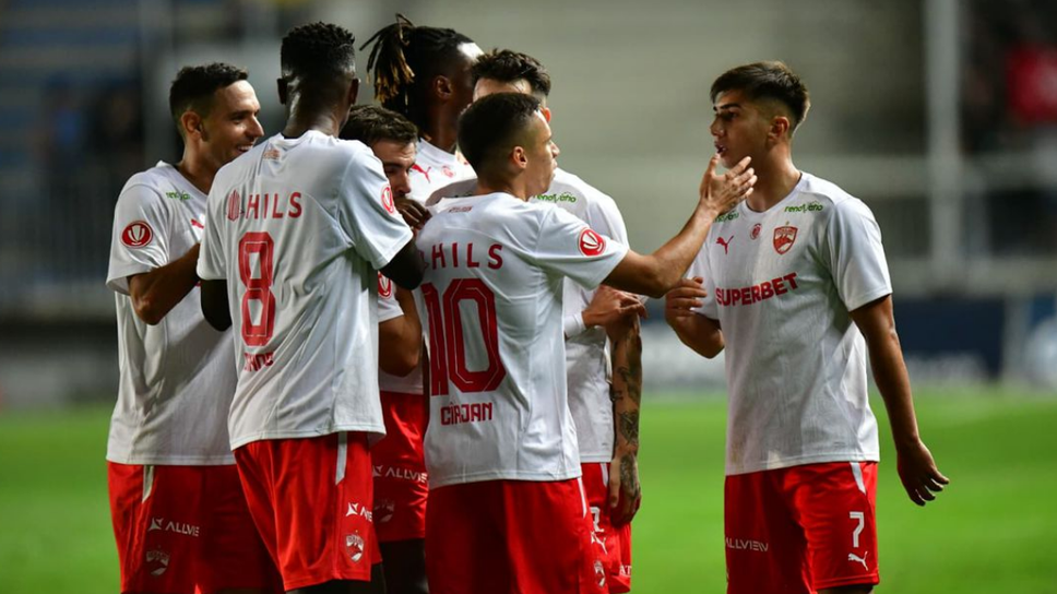 Трета поредна победа и трето място за Миланов и Динамо (Б)