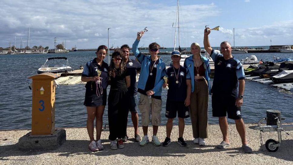 Две шампионски титли и едно сребърно отличие завоюваха ветроходците от