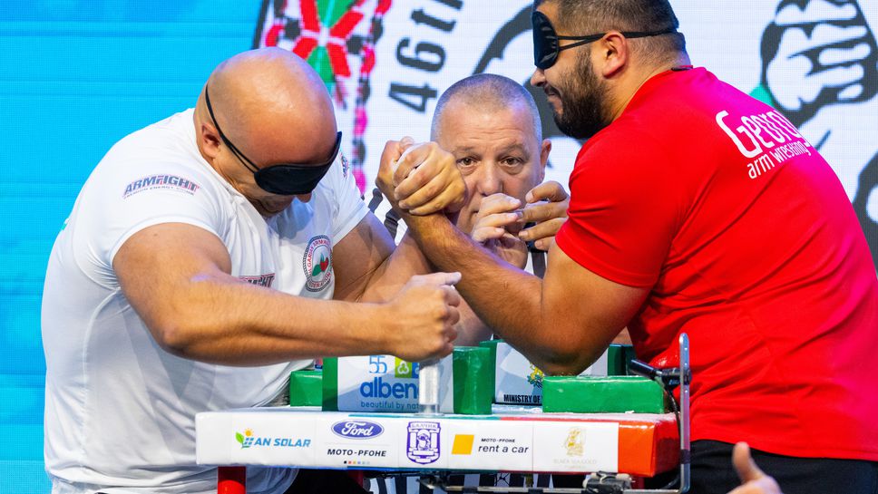 България спечели пет медала в първия състезателен ден на 27 ото