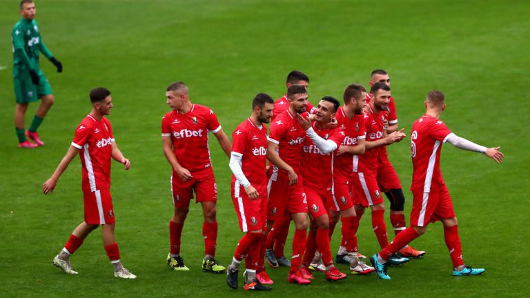  Беласица и кметът на Петрич поддържаха Димитър Бербатов 