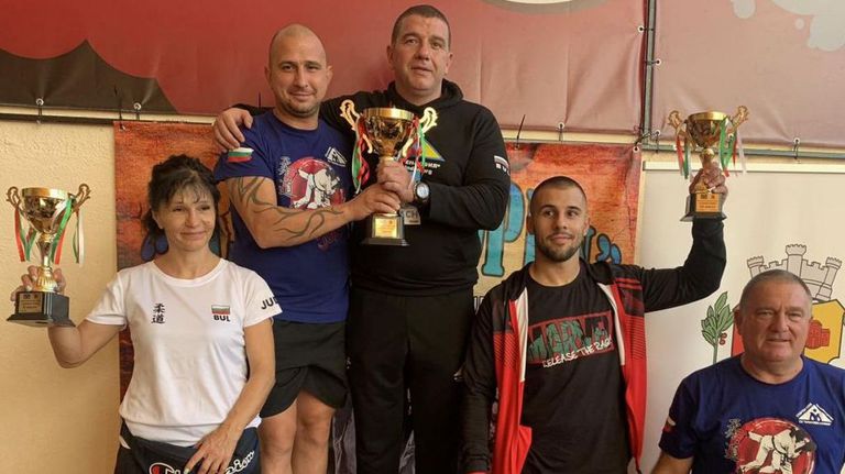 Домакините от Илинден вдигнаха отборния трофей на едноименния турнир в