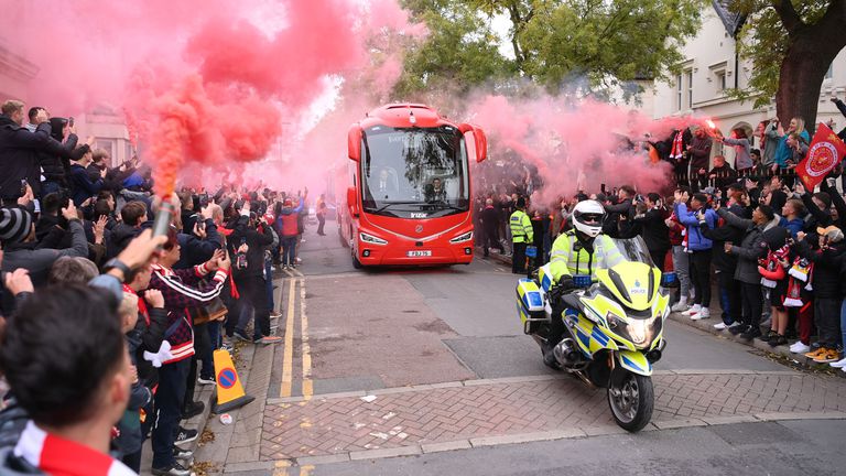 Ливърпул приема Манчестър Сити на Анфийлд в най интересния двубой от