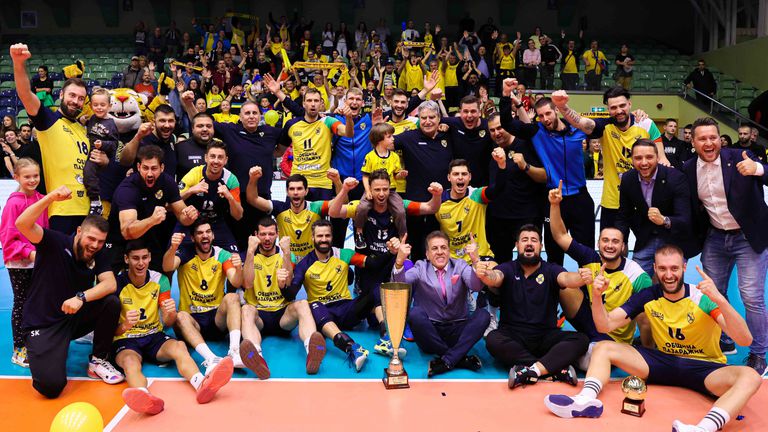 Волейболният отбор на Хебър Пазарджик през този сезон спечели Суперкупата