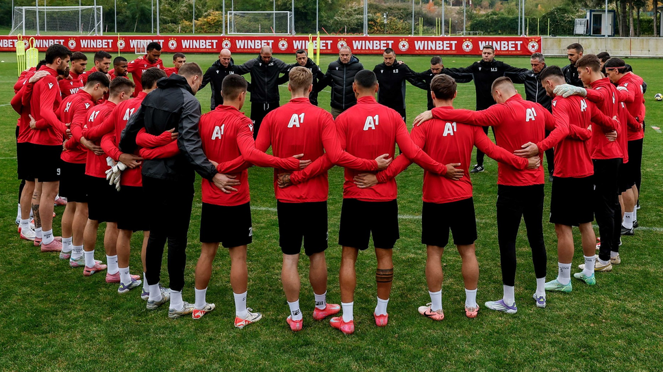 ЦСКА почете с минута мълчение Иван Зафиров