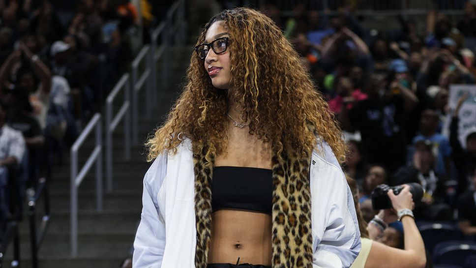 Баскетболна звезда стана модел на "Victoria's Secret"