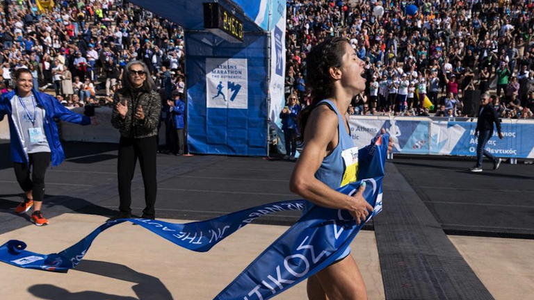 Гръцкият състезател Харалампос Пицолис спечели 39 ото издание на маратона на