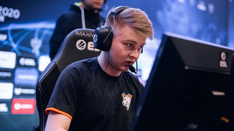 Virtus.Pro си върна Qikert