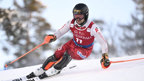 Алберт Попов се класира за втория манш в Леви