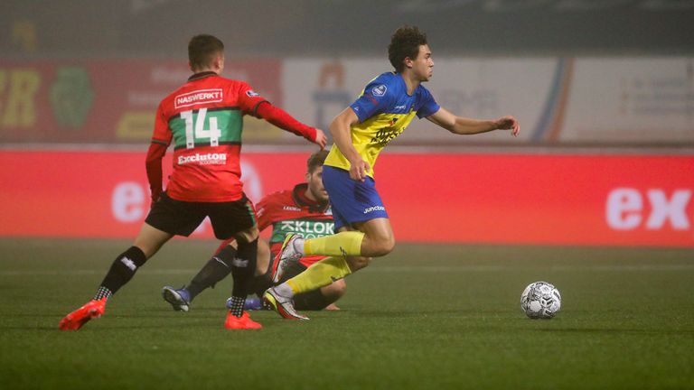  Камбуур отпадна за Купата на Нидерландия, Кръстев заменен на почивката 