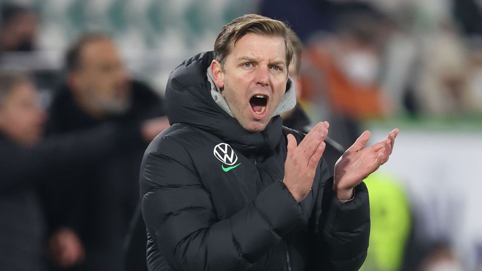 Във Волфсбург няма да търсят сметка на треньора след шест поредни загуби