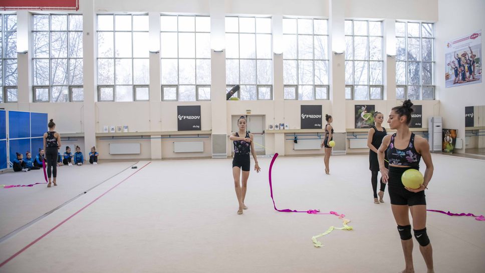 Лечева и Демерджиев направиха оглед на терена на "Раковски" за новата зала по художествена гимнастика  