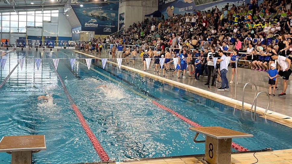 388 състезатели участват на Държавното отборно първенство по плуване