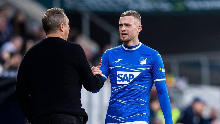 Крилото на Хофенхайм Якоб Бруун Ларсен претърпя операция на слабините