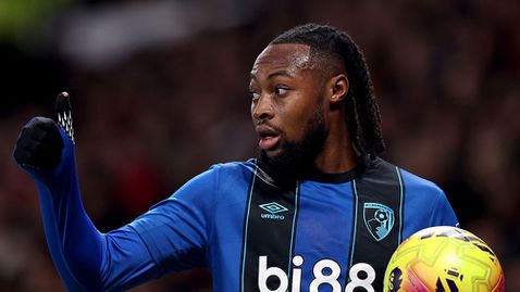 От Ман Юнайтед също планират да се включат в битката за Семеньо