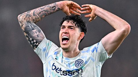 В Барселона са впечатлени от Бастони