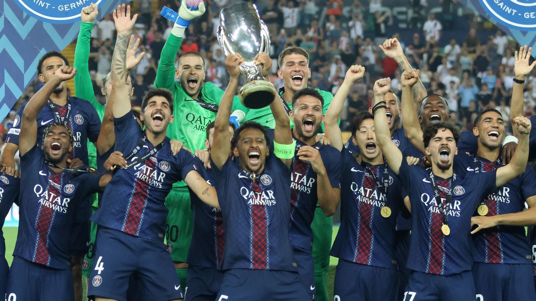 Петима играчи на европейския шампион в отбора на годината