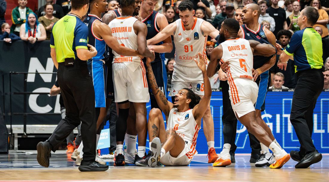 Победа за Минчев и Кемниц в Еврокъп