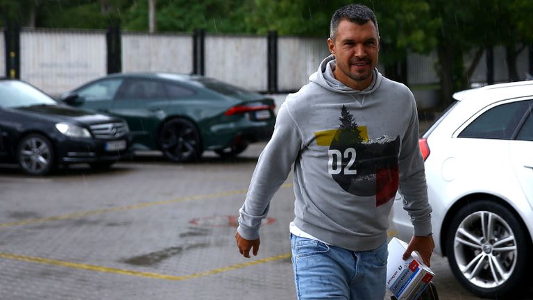 Валери Божинов се завръща в българския футбол, ще бъде играещ помощник-треньор във Втора лига