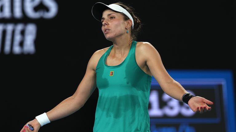 Виктория Томова загуби от Белинда Бенчич в първия кръг на Australian Open