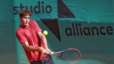 Динко Динев отпадна от турнира по тенис в Ираклион