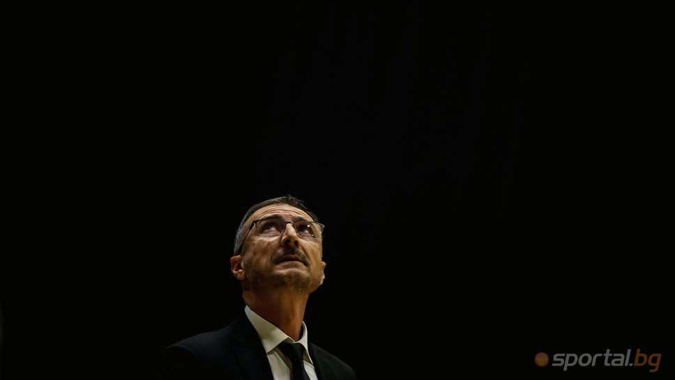 Главният треньор на Локомотив Пловдив Асен Николов застана пред камерата