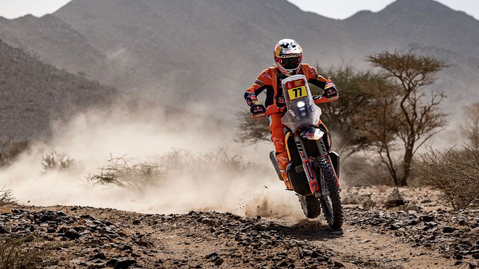 Аржентинският пилот на КТМ Лучиано Бенавидес постигна най голямата победа