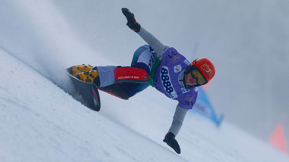 Шестнадесет годишната българска състезателка в алпийския сноуборд Малена Замфирова записа