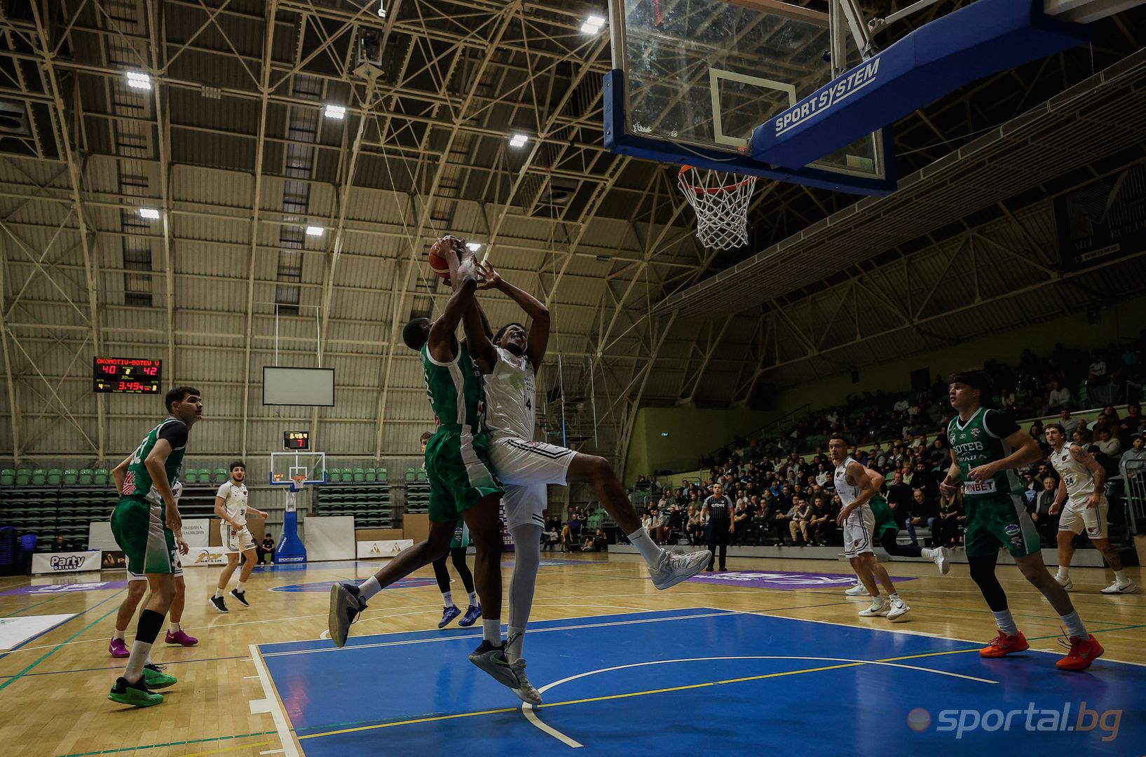 Локомотив Пловдив 105:87 Ботев Враца