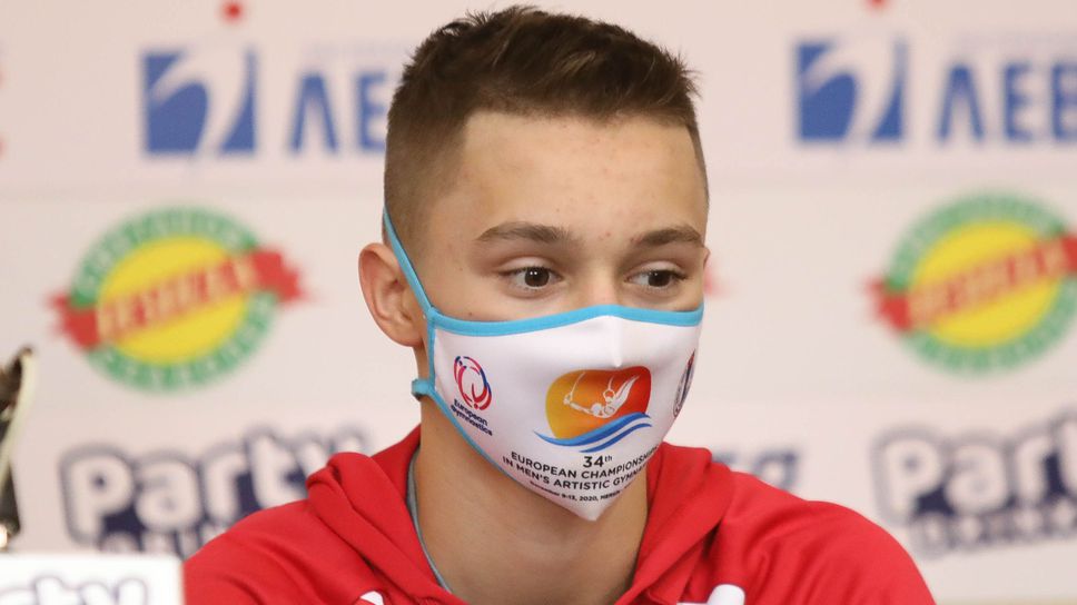 Теодор Трифонов спечели три златни медала, а Йордан Александров има две титли на финалите на отделните уреди