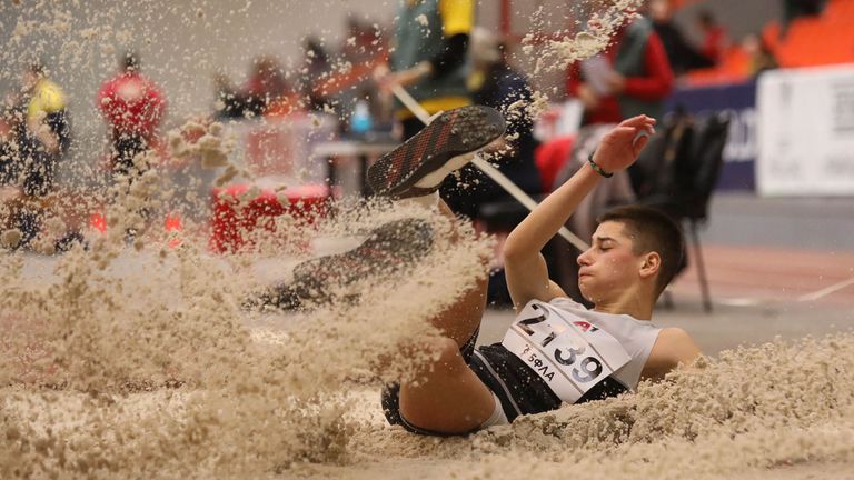 Никола Караманолов се нареди на 10-о място в скока на дължина на Европейското първенство по лека атлетика за юноши