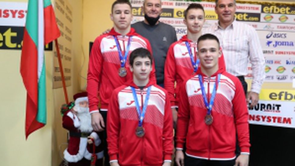 Националният отбор по гимнастика за младежи е отбор на месец декември