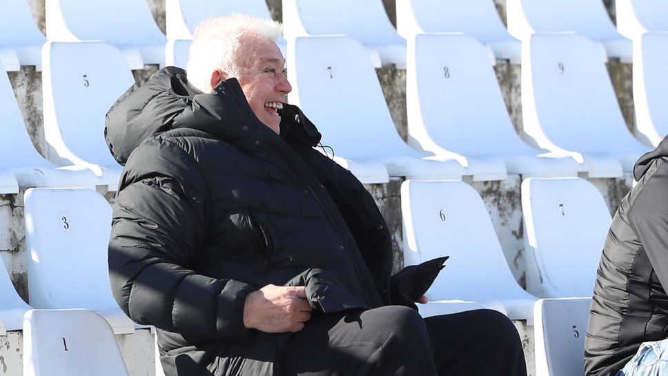 Христо Бонев към Борисов: Ще дойдеш през 2026 г. да откриеш целия стадион за 100-годишнината ни