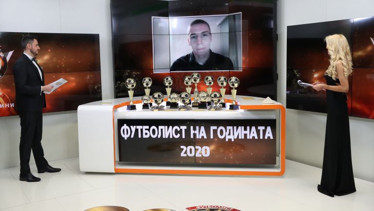 Защитник номер 1 у нас - Валентин Антов: Гледам да се развивам всеки ден, Един Джеко е най-добрият срещу когото съм играл
