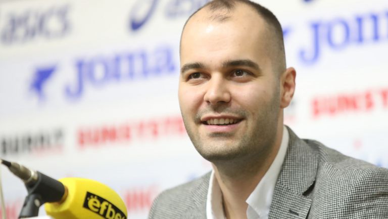 Председателят на УС на Етър: Завръщането на Бербатов е важно за целия български футбол