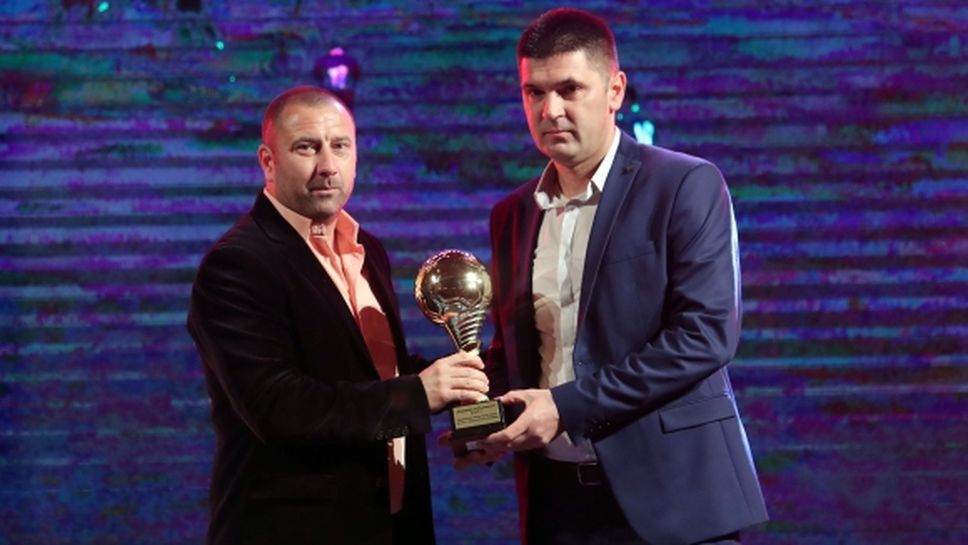 Ангел Стойков фаворит №1 за селекционер на България (U21)