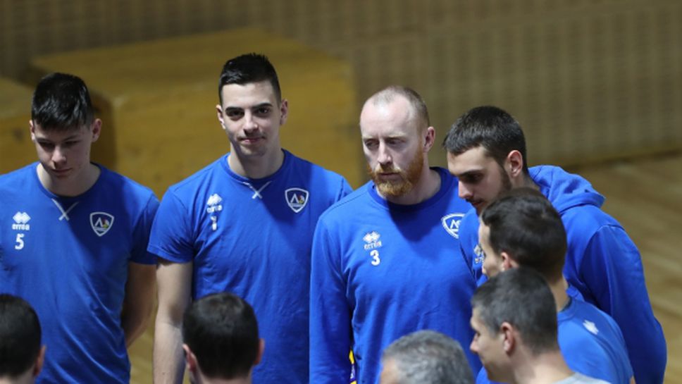 Пет волейболни отбора тренираха в новата зала “Левски София” (видео + галерия)