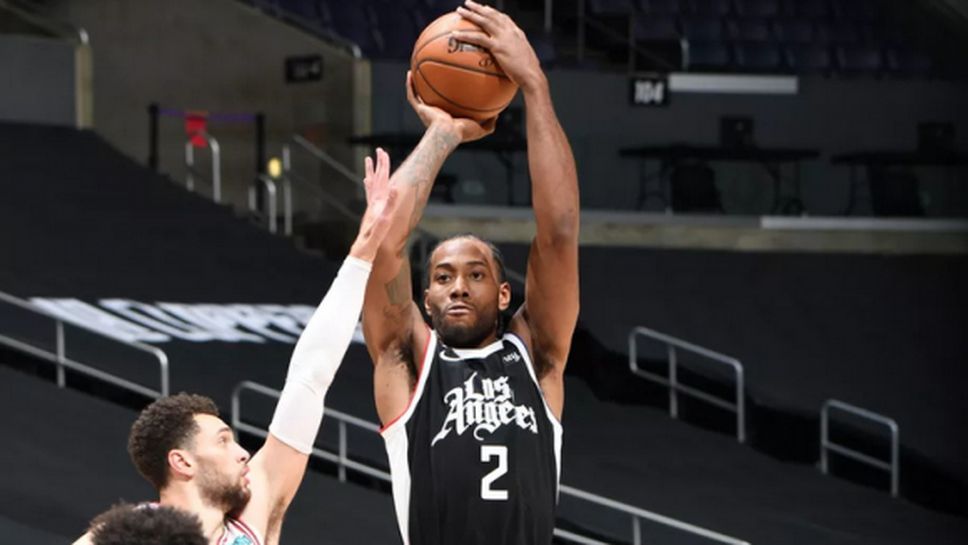 Ленард достигна 10 000 точки, Клипърс надделя над Чикаго в зрелище