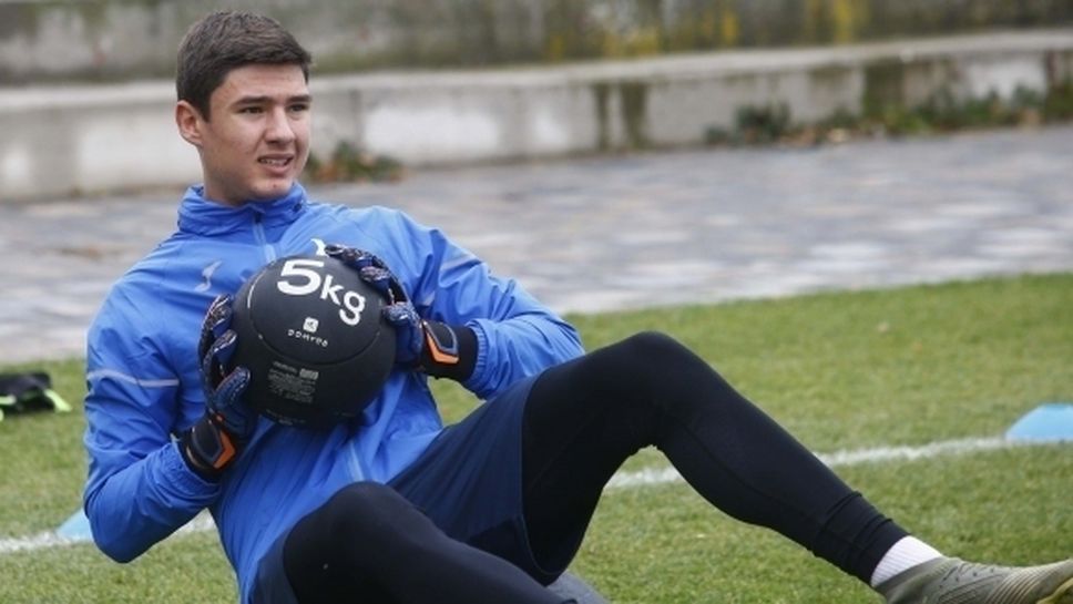 Божинов: Иван Андонов може да стане важен играч във Фиорентина